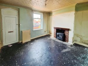Lounge- click for photo gallery